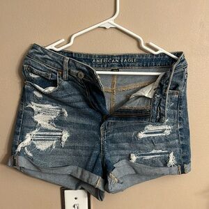Women’s gently used American eagle jean shorts